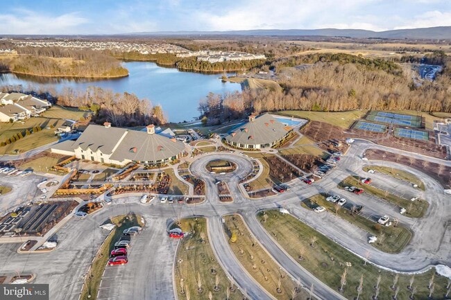 Building Photo - 131 Burkwood Ter