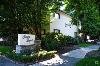 Building Photo - Inviting Two-Bedroom Nestled in the Heart ...