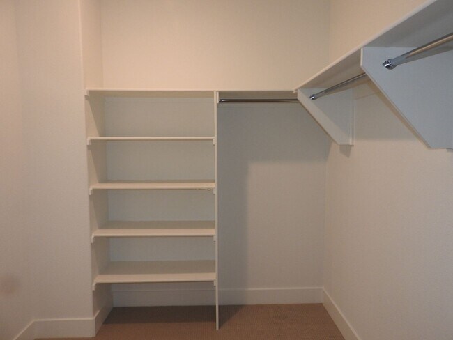 Building Photo - Brand New Smart Home in Granite Bay Beauty With Solar!!