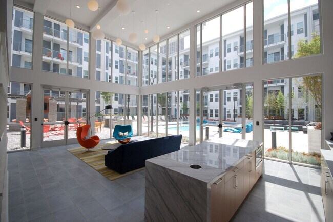 Building Photo - 1270 Spring St NW