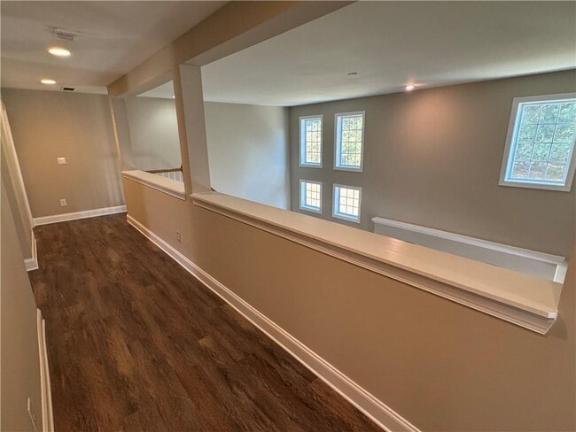 Building Photo - 7411 Redbud Loop