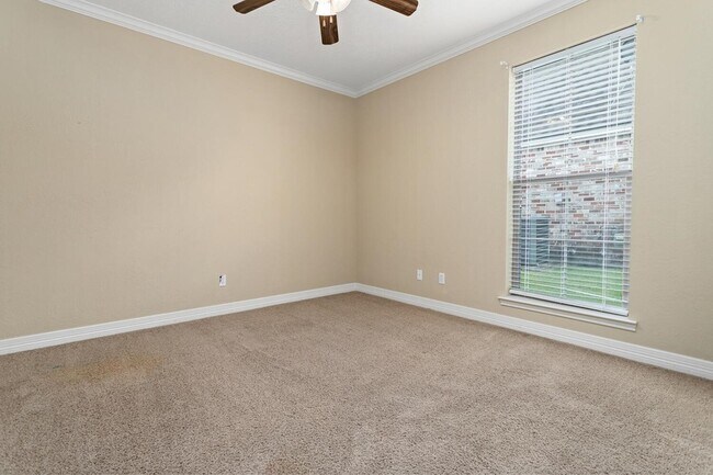 Building Photo - 3525 Windrose Dr