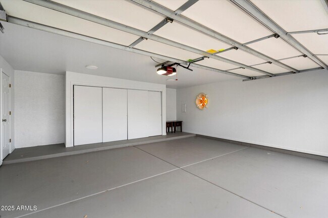 Building Photo - 7245 E Buena Terra Way