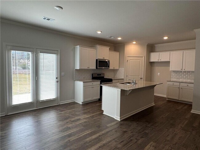 Building Photo - 2475 Poppy Ct