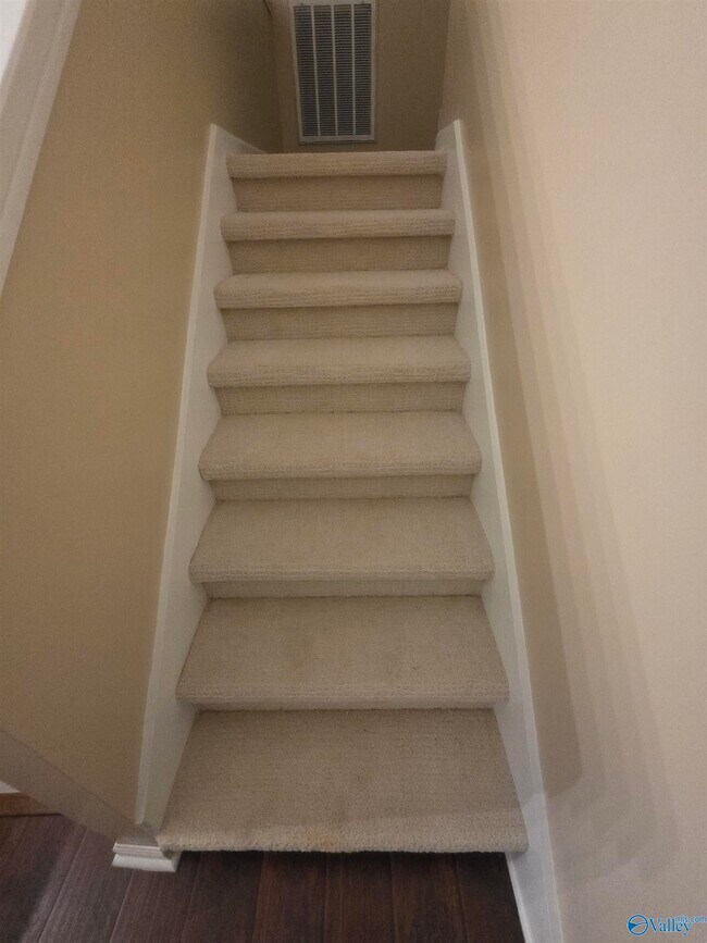 Building Photo - 1127 Stones Throw Dr NW