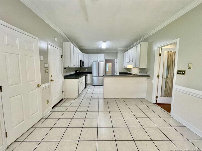 Building Photo - 260 Lick Creek Dr