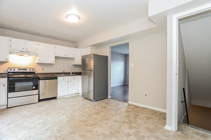 Building Photo - 1386 Harford Square Dr