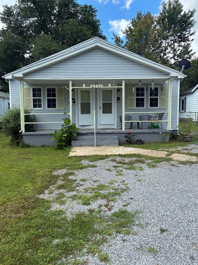 Building Photo - 2507 Florence St