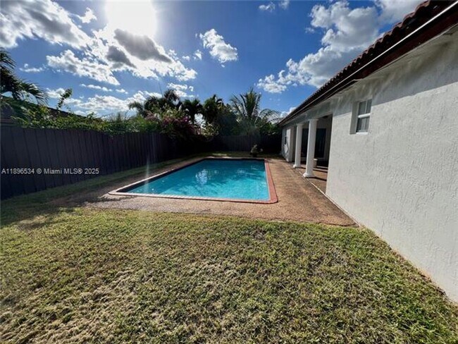 Building Photo - 15434 SW 168th Terrace