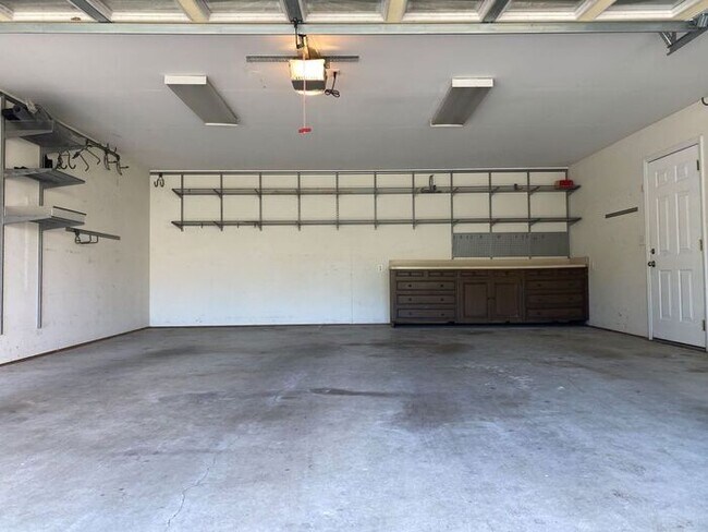 Building Photo - 4 Bedroom South Charlotte Home!