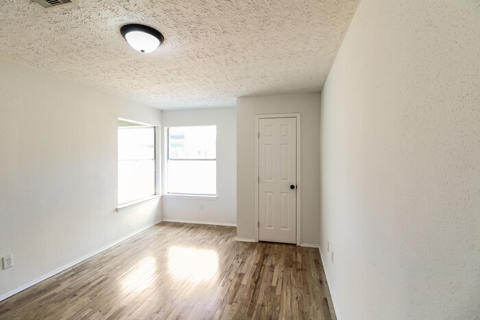 Building Photo - 22623 Blair Manor Ln