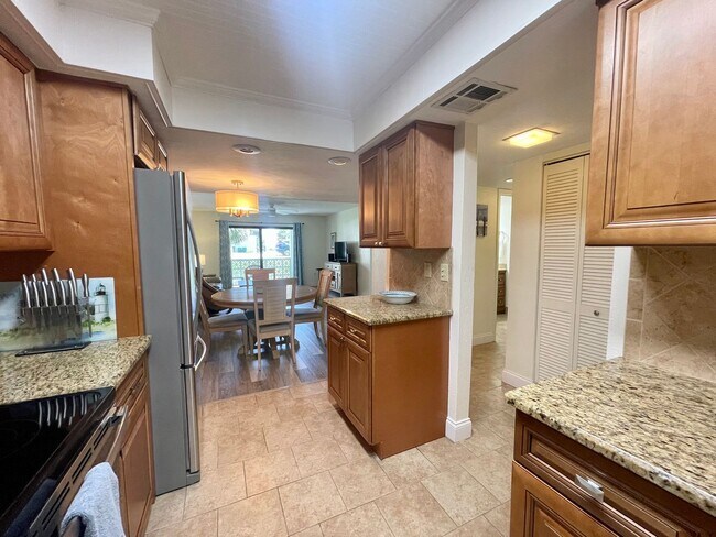 Building Photo - Furnished 2 Bed, 2 Bath Condo – Available Now!