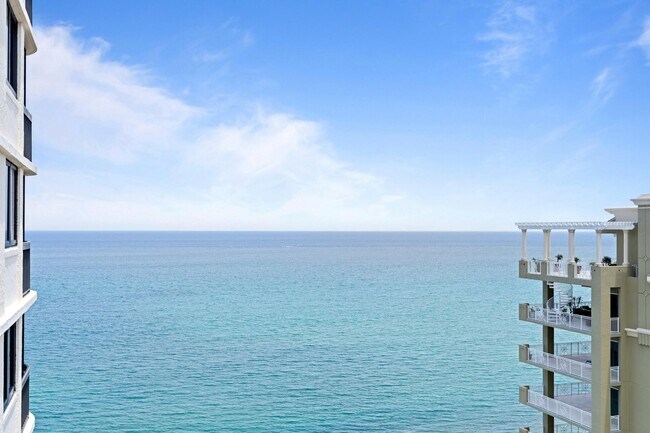 Building Photo - 5380 N Ocean Dr