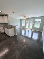 Building Photo - 1608 Dehart