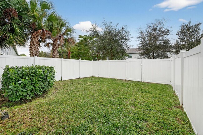 Building Photo - 543 Parsons Wy