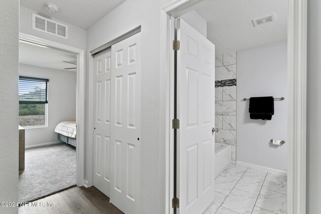 Building Photo - 6133 Catawissa Ct