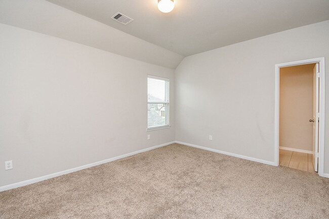 Building Photo - 4442 Buentello Dr