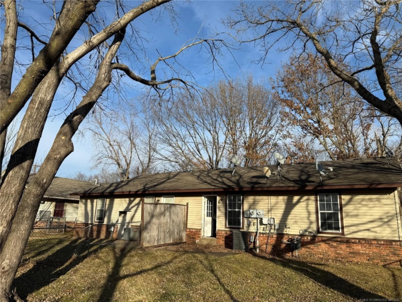 Building Photo - 2403 N Jay St