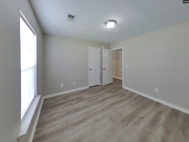 Building Photo - 409 Baneberry Ln