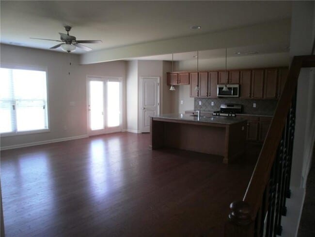 Building Photo - 4910 Plainsman Cir