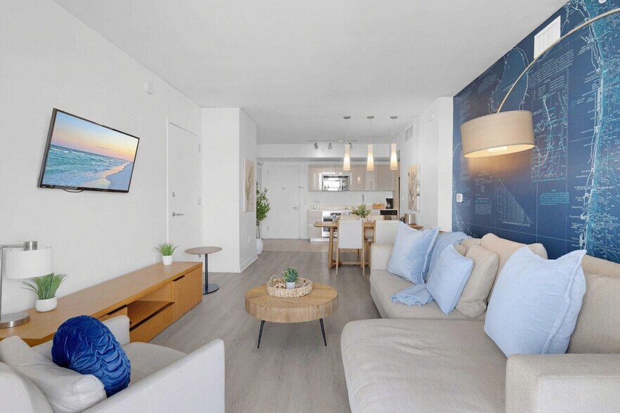 Building Photo - 1180 E Hallandale Beach Blvd