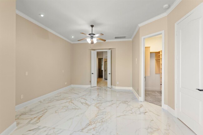 Building Photo - 25314 Greenwell Springs Ln