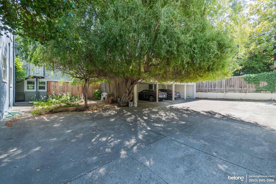 Building Photo - 1458 Hopkins St