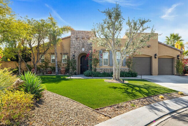 Building Photo - 9 Via Santanella