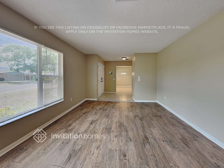 Building Photo - 2194 Oak Grove Dr