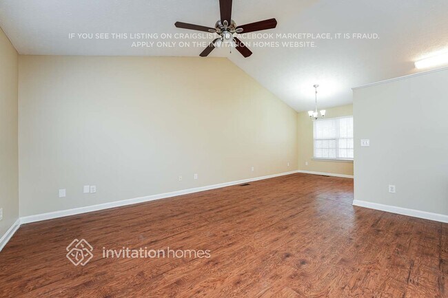 Building Photo - 6827 Summit View Dr