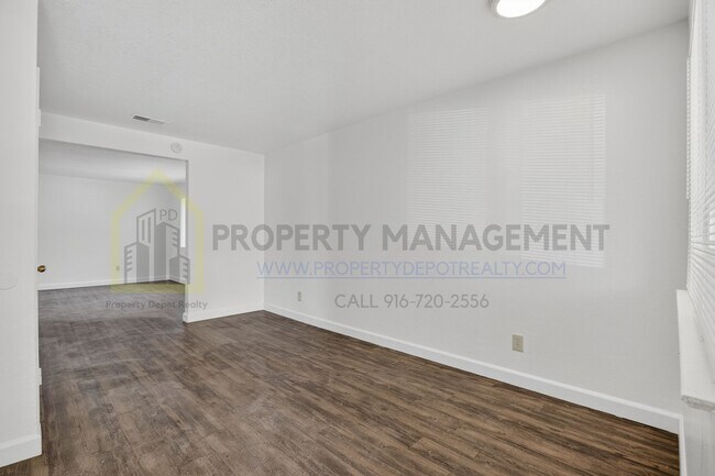 Building Photo - Arleta Ct