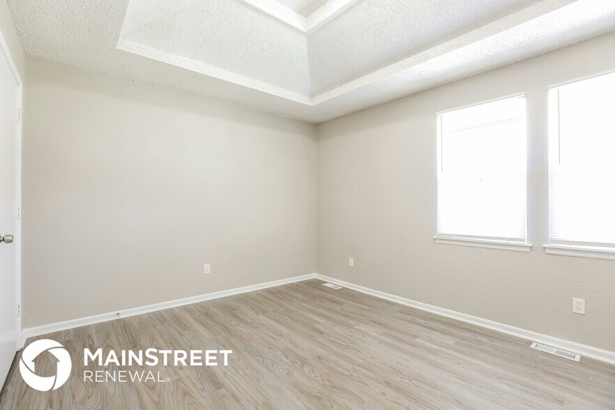 Building Photo - 10721 Mckinley Ct