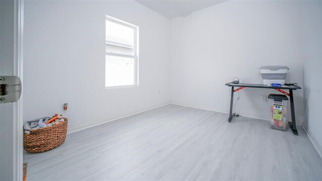 Building Photo - 825 Orchid Grove Blvd