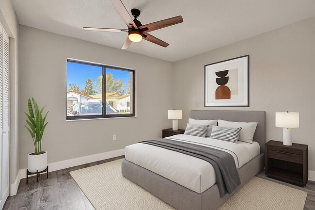 Building Photo - 2614 W 65th St