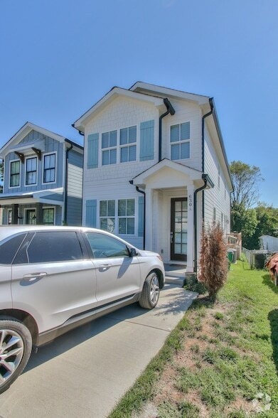 Building Photo - 630 Waco Dr