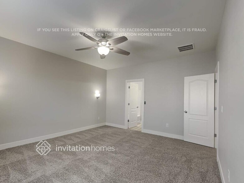 Building Photo - 583 Solano Dr