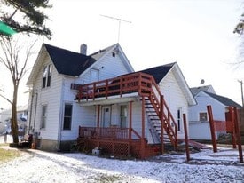 Building Photo - 520 Lawrence Ave