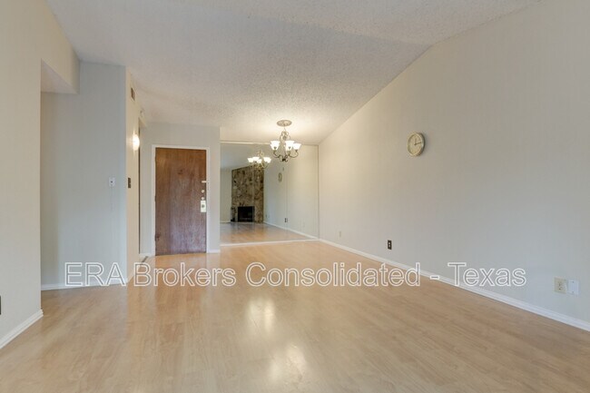 Building Photo - 4119 Medical Dr