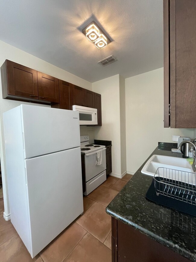 Building Photo - Brand New 1-Bedroom/ 1-Bathroom
