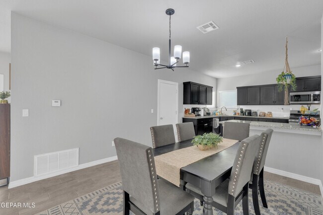 Building Photo - 11352 Hidalgo Dr