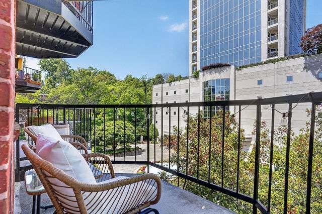 Building Photo - 2840 Peachtree Rd