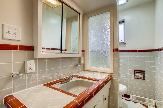 Building Photo - 3392 Ivy St