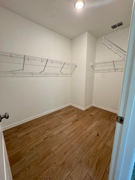 Building Photo - 2647 Jupiter Blvd SW