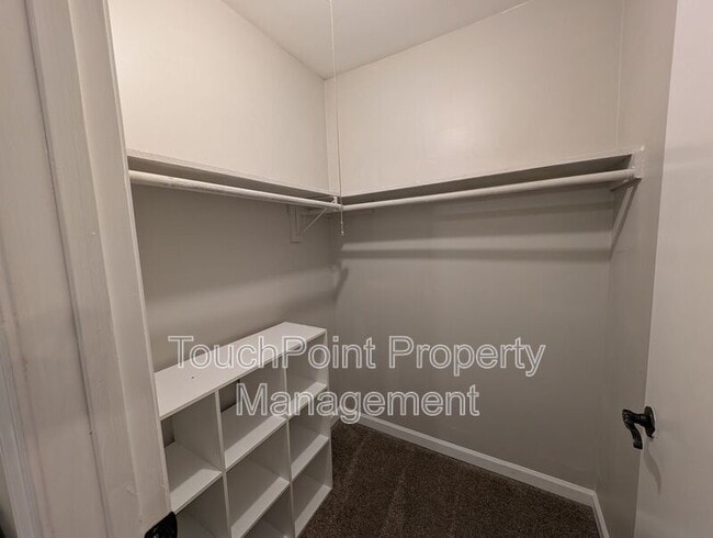 Building Photo - 9111 Sharonbrook Dr