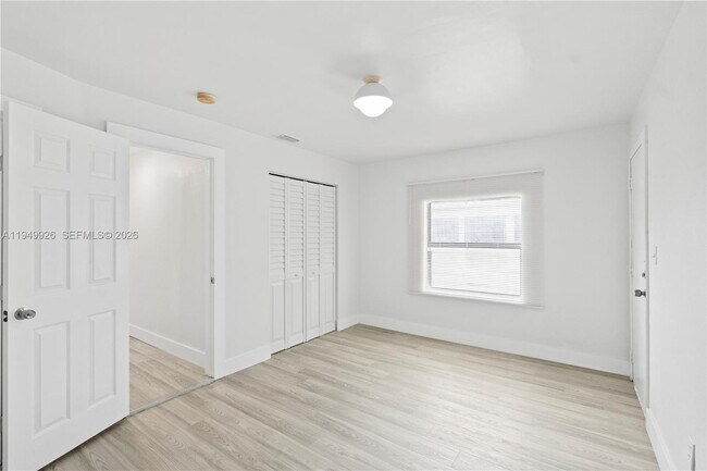 Building Photo - 113 NW 57th St