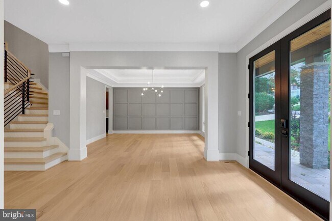 Building Photo - 6226 Kellogg Dr