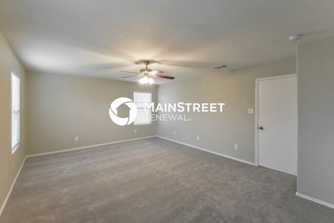 Building Photo - 3 Bedroom Pet-Friendly Home in San Antonio, TX with Main Street Renewal