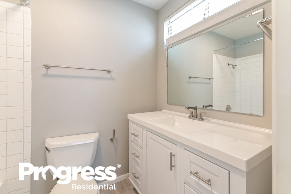 Building Photo - 364 Toyabe St