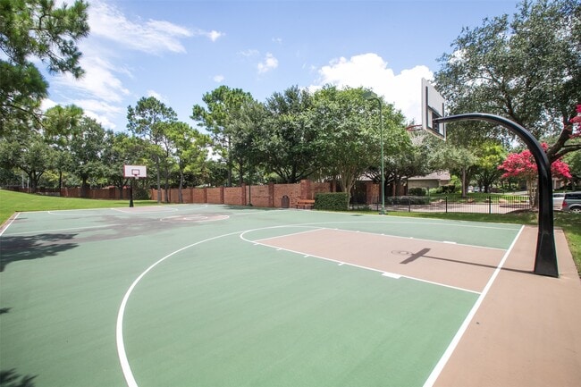 Building Photo - 11530 Legend Manor Dr