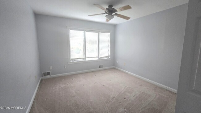 Building Photo - 90 Northrup Dr